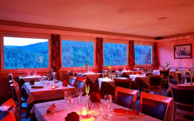 De la Grande Cascade