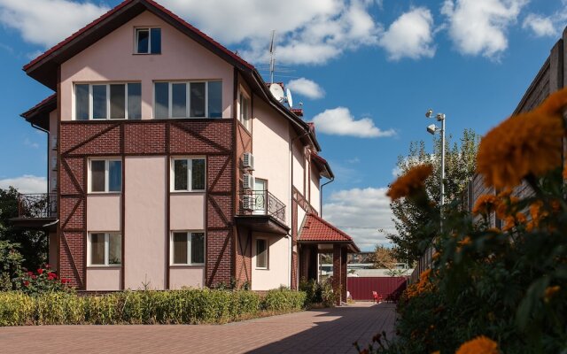 Home Comfort Hotel