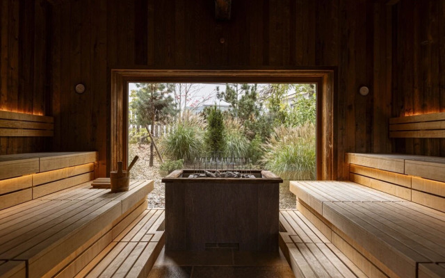 Premium Apartment With Garden