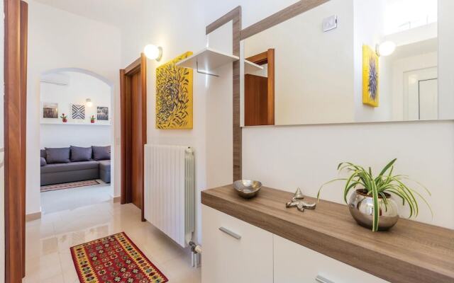 Nice Home in Njivice with Hot Tub, WiFi & 1 Bedrooms