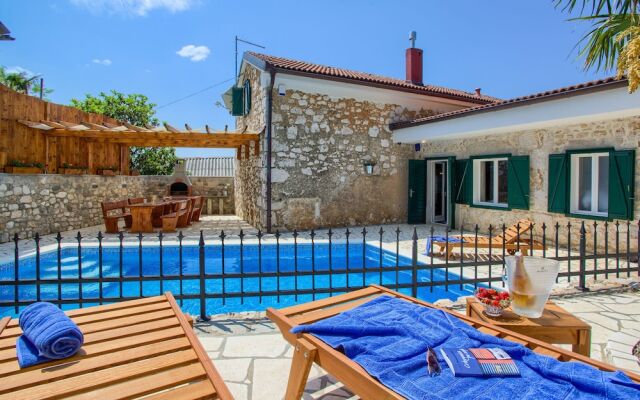 House Villa Kiry