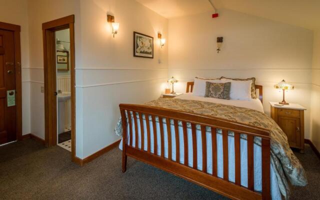 The Heron Inn & Day Spa