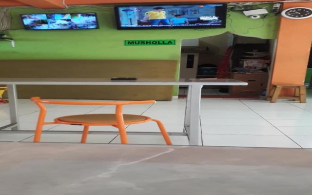 OYO 90706 Kost Alam Jaya Syariah