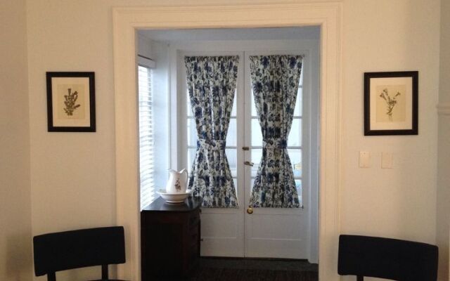 The Four Chimneys Inn