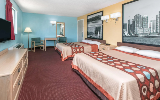 Super 8 by Wyndham Bishop