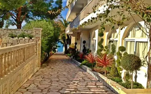 Rodini Beach Hotel