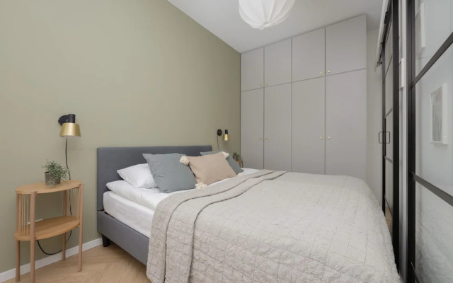 Subtle Apartment in Warsaw by Renters