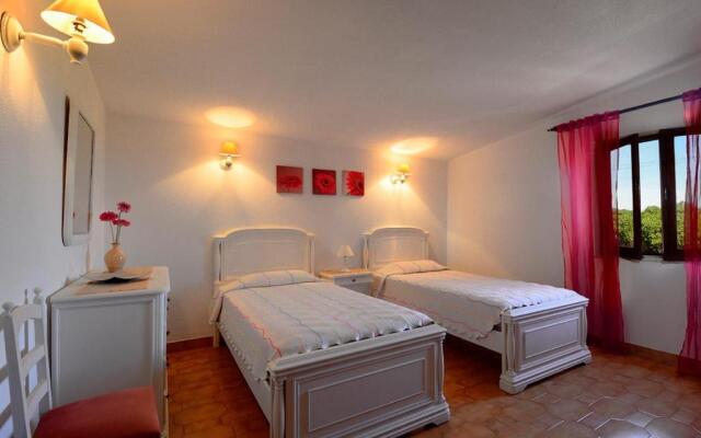 417 Villa Beatriz