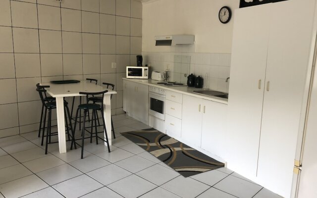 2 Bedroom Apartment in Higgovale