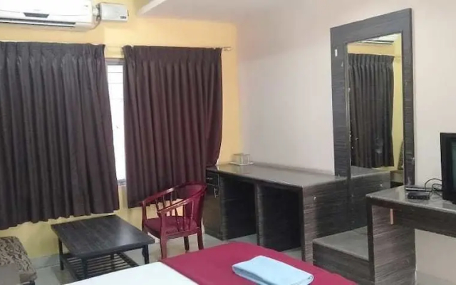 i-ROOMZ Hoysala Residency