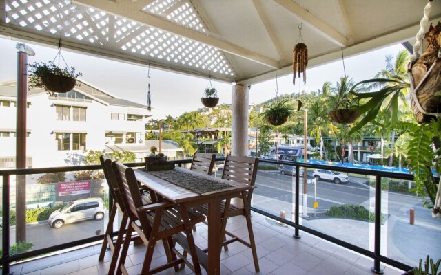Frangipani Waters Main Street Apartment