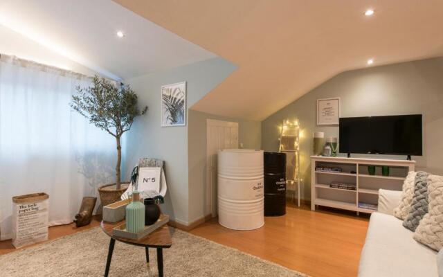 Lisbon Apartment Bairro Alto 4