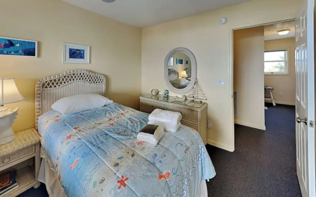 Twin Palms by Topsail Realty