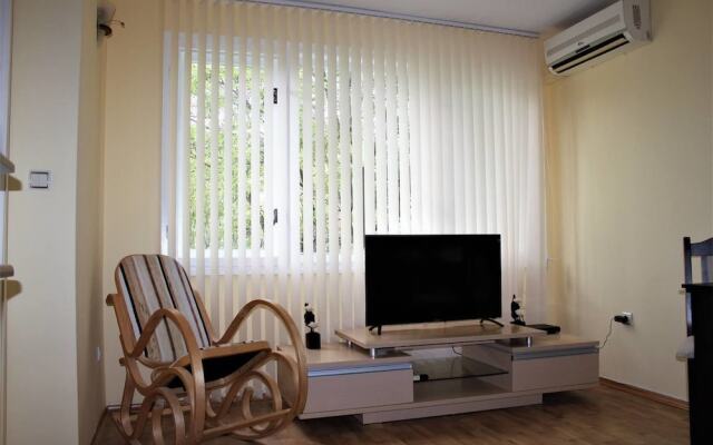 Fm Premium 1 Bdr Apartment Cozy Central Varna