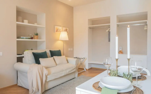MT Studio by Rent All Como