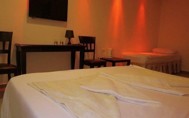 Aladdin Hotel