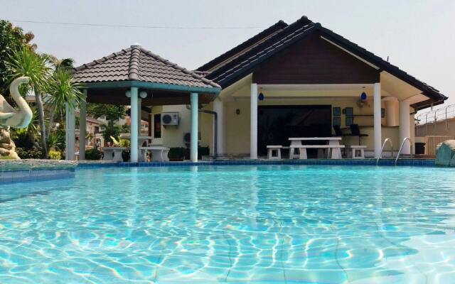 Baan Laksee Pool Villa