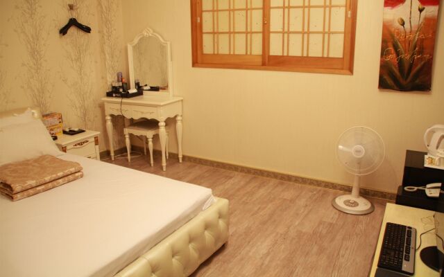 Andong Hotel