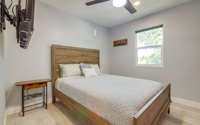 Lago Vista Vacation Rental w/ Fireplace!