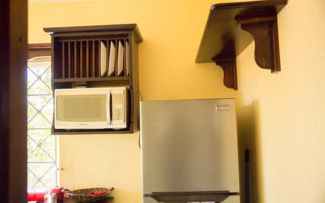 Apartment in Hellshire near Beach