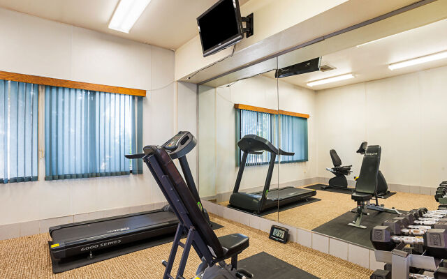 Rodeway Inn & Suites