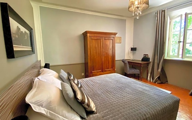 B&B Maison d'Hôtes - Château de Jouques