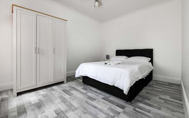 4br-10guests-parking-garden