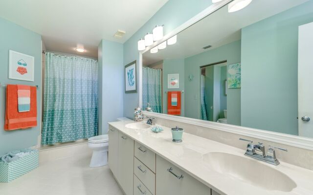 Vista Verde West by Vtrips