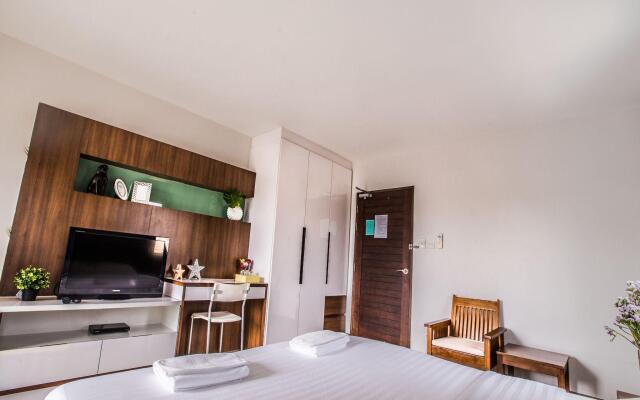 Central Place Serviced Apartment