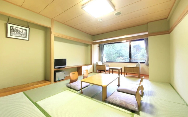Evergreen Fuji