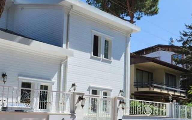 Villa No:44