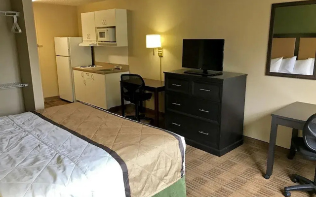 Extended Stay America Detroit - Farmington Hills
