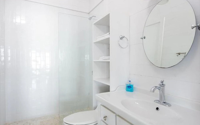 Palm Bluff by Eleuthera Vacation Rentals