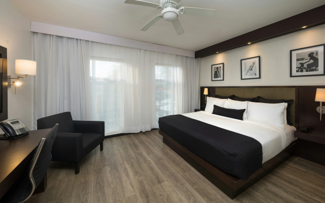 S Hotel Kingston