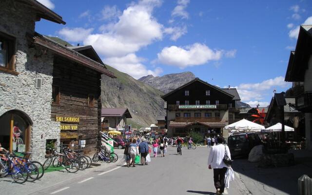 Pleasing Holiday Home in Livigno near Ski Area