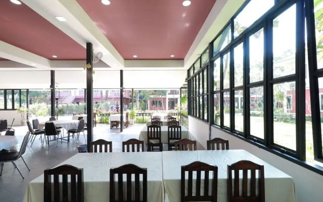 Tong House Resort By OYO