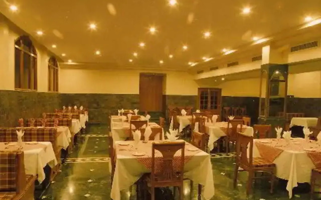Hotel Raj Vilas Place