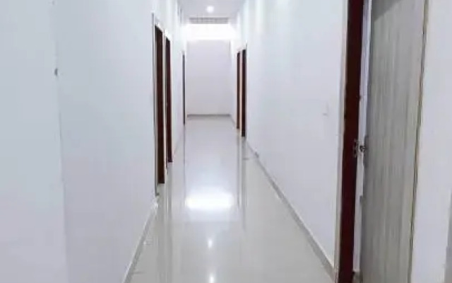 OYO 70092 Hotel Maharaja