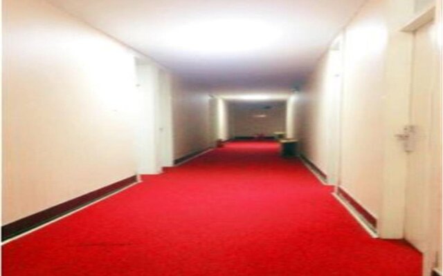 Liaocheng Shenxian Rainbow Express Inn