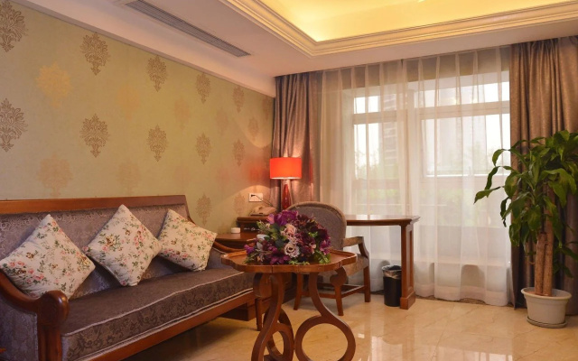 ibis Chongqing Ranjiaba