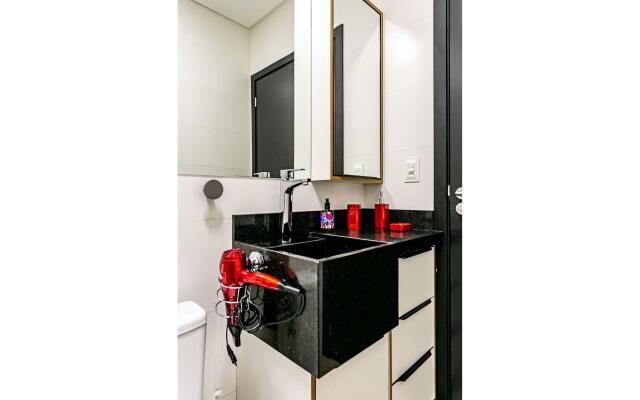 Studio cond. com piscina 700m da praia STI108