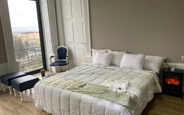 Evolue Hotel