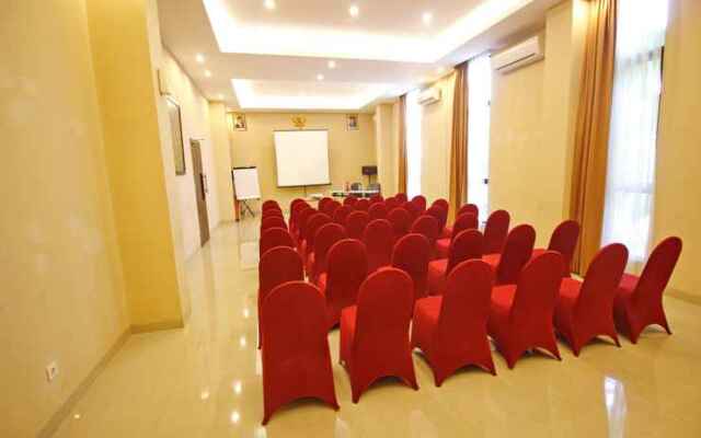 Grand Diara Hotel