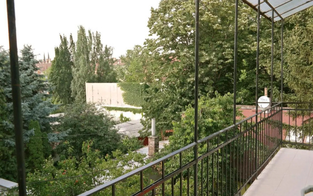Bartók Apartment
