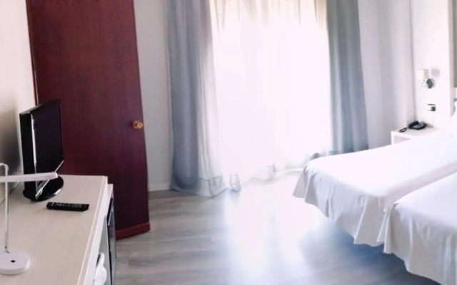 Hotel Mir Octavio