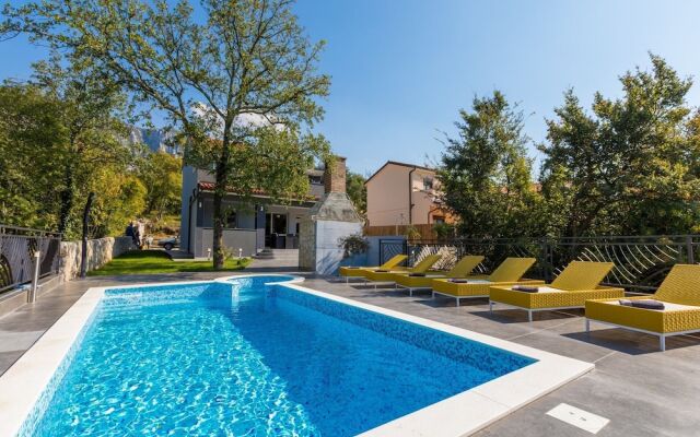 House Villa Solaris