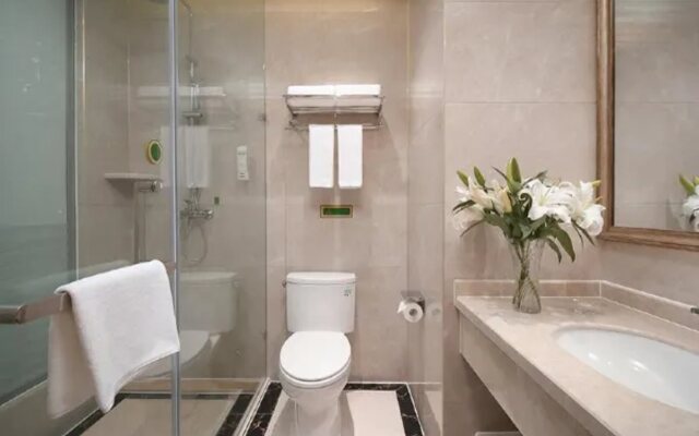 Vienna Hotel (Qiandeng Old Town, Kunshan)