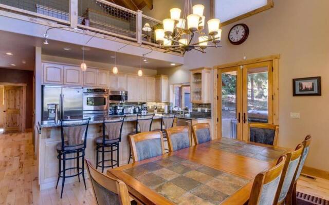 Skislope Sanctuary Close to Outdoor Activities