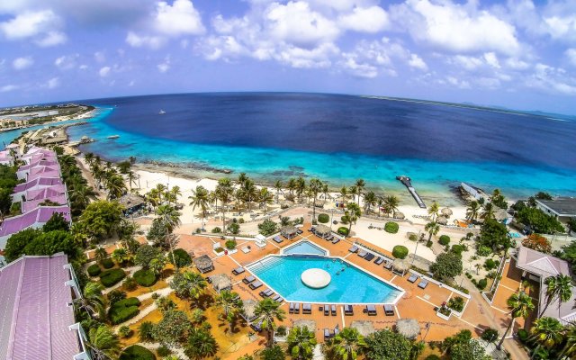 Van der Valk Plaza Beach & Dive Resort Bonaire