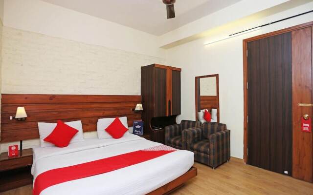 The Townhouse By FabHotel